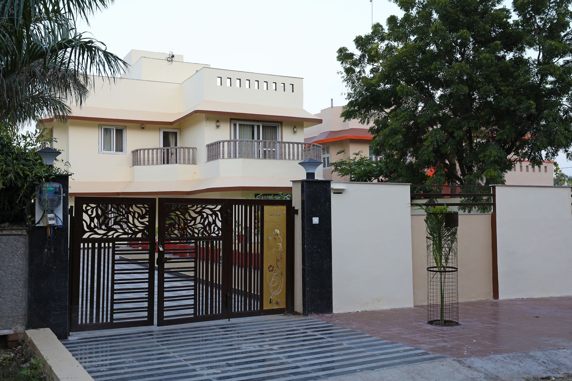 Oyo 9428 Hill View Room Goverdhan Vilas Udaipur Exterior foto